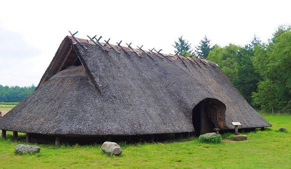 Sensommer i Vejle Ådal - besøg i Vingsted Jernalderby