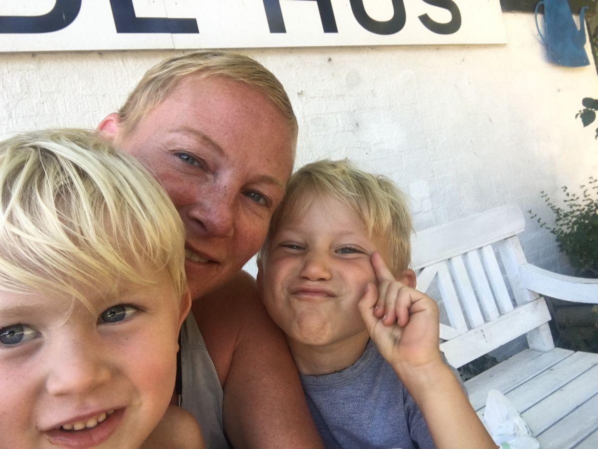 Når livet slår hårdt: At få kræft som ung – og som mor