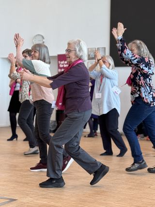 Hygge, information, dans og livsglæde