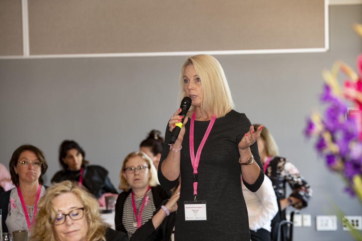 En festlig og informativ kongres i lyserødt