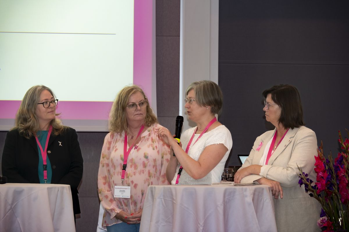 En festlig og informativ kongres i lyserødt